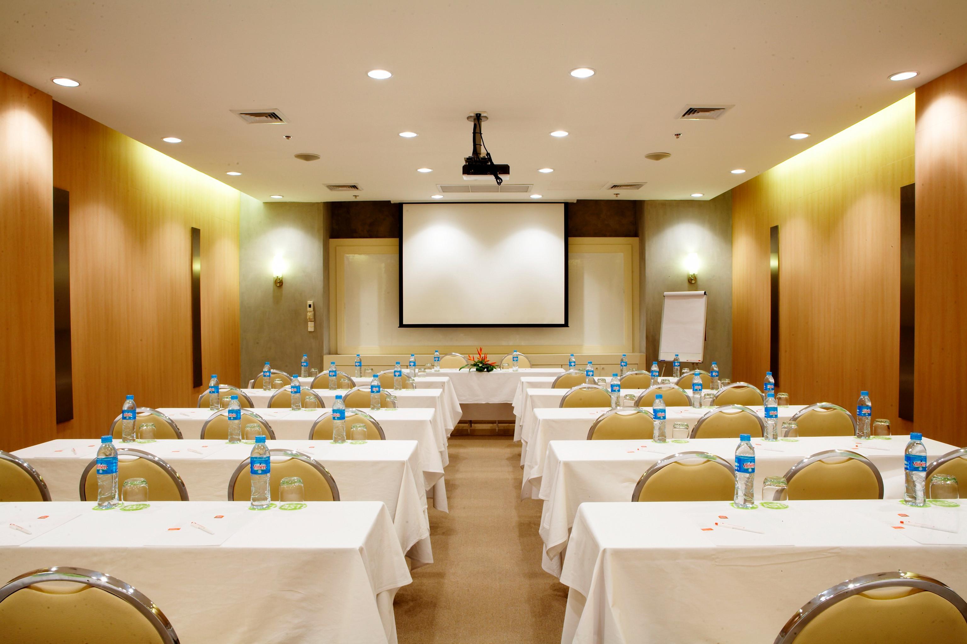 Ibis Phuket Patong Exterior foto